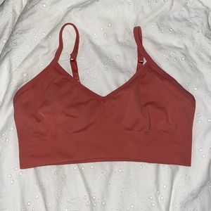 Lululemon light sports bra size 10